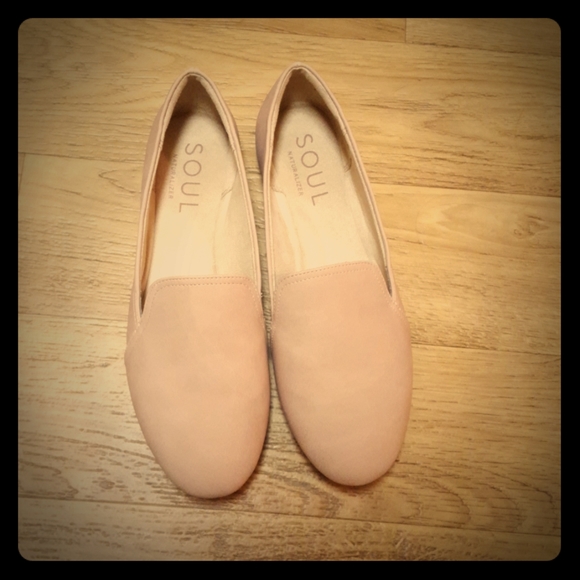 Naturalizer Shoes - NWOT Naturalizer Flats